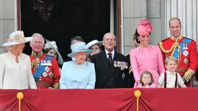 Новые скандалы британской королевской семьи | Пчёлка | Дзен