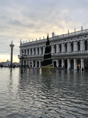Новый год в Венеции: костюмированное приключение