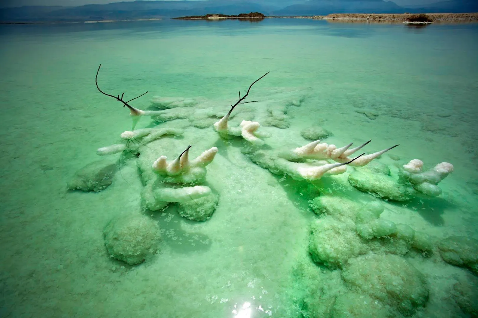 Мертвое море под водой