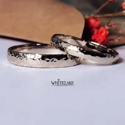 Кованые обручальные кольца из белого золота без родия - купить по выгодной  цене в Whitelake