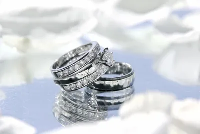 Обручальное золотое кольцо Damiani 750 пробы