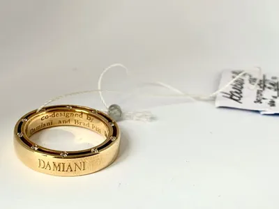Оригинальное золотое кольцо Damiani D.Side – купить по цене 115 500 ₽ с  доставкой в интернет-магазине Mister Diamond