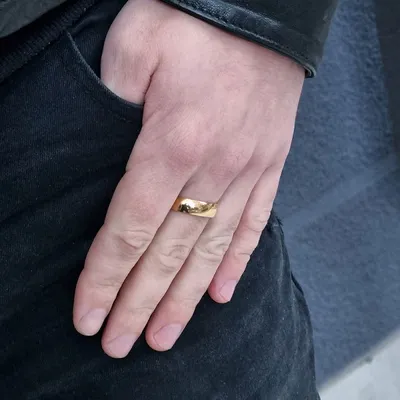 Обручальное кольцо европейка из красного золота. Артикул 239228: цена,  отзывы, фото – купить в интернет-магазине AURUM
