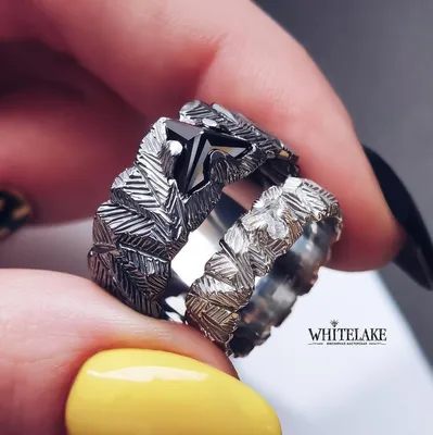 Кольцо с бриллиантами по кругу - золотые украшения под заказ
