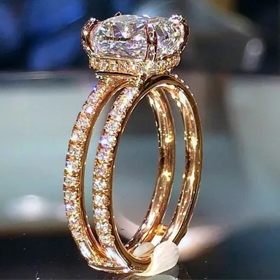 Очень красивое кольцо каратник \"Дикая орхидея\" за 61200 долларов