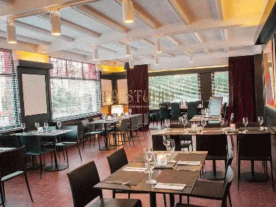 Forest Lounge — Особняк на Речном — Культурно-ресторанный комплекс. Ресторан,  банкетные залы, бар, веранда.