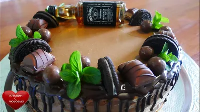 Торт для мужчины со сладостями на заказ в СПб | Шоколадная крошка