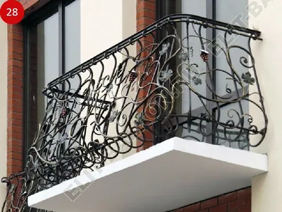 Выпуклое ограждение балкона из стальных прутьев АРТИКУЛ КБ 066