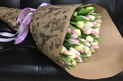 Купить большой букет тюльпанов с доставкой в Москве недорого - Roses  Delivery