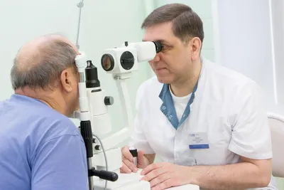 Пациенту из Ивантеевки врачи спасли зрение, вытащив кусок железа из глаза |  Подмосковье Сегодня