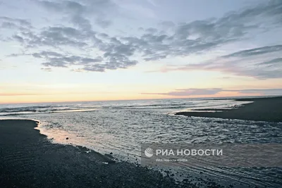 От того и красивый. Охотское море острова Сахалин Стоковое Фото -  изображение насчитывающей берег, охотск: 202253544