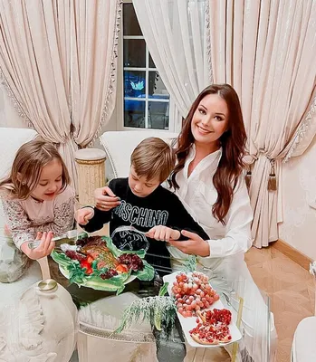 Оксана Федорова опубликовала редкие снимки с сыном и дочерью - Летидор