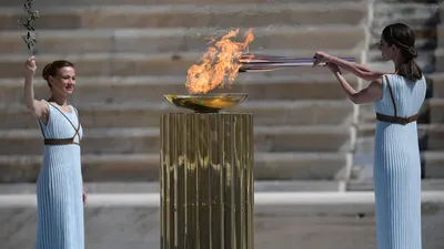 Олимпийский огонь Игр-2020 зажжен в Древней Олимпии