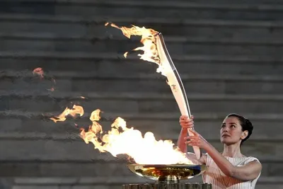 Олимпийский огонь прибывает в Сочи - «Qazaqstan» Ұлттық телеарнасы