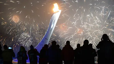 Купить Олимпийский Факел эстафеты Олимпиады-2014 в Сочи (новый + может  гореть)