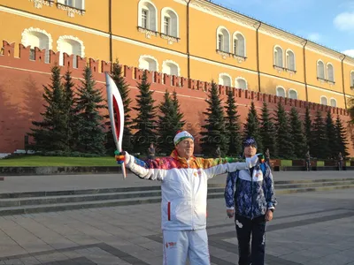 На Красной площади показали чашу олимпийского огня Сочи-2014 — РБК