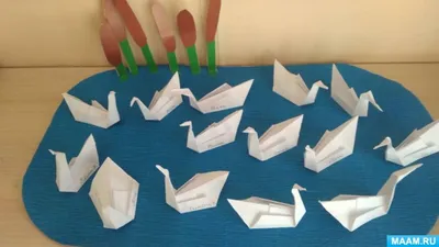 лебедь origami стоковое фото. изображение насчитывающей бумага - 2394848