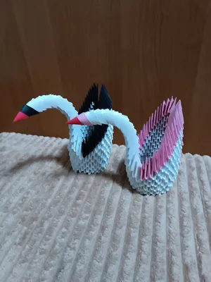 Поделки своими руками Лебеди модульное оригами птицы бумага лебедь оригами  Поделки на праздники