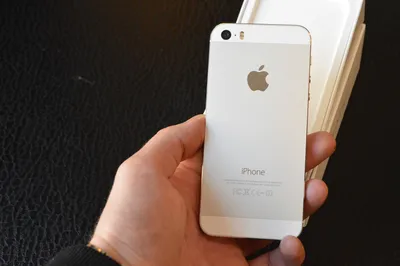 Золотой iPhone 5s и 5