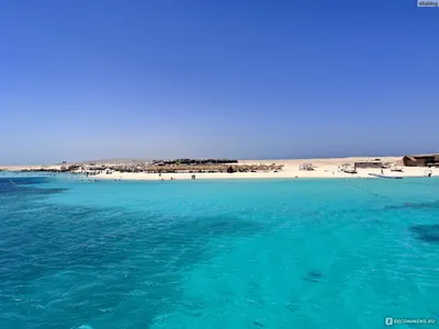 Orange Bay Beach with crystal clear azure water and white beach - paradise  coastline of Giftun island, Mahmya, Hurghada, Red Sea, Egypt. фотография  Stock | Adobe Stock