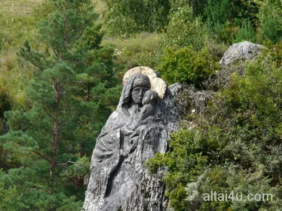 Фотографии : Горный Алтай : Храм на острове Патмос : Икона в нише скалы на острове  Патмос