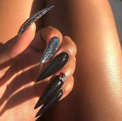Красивые длинные острые ногти в …» — создано в Шедевруме