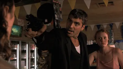 От заката до рассвета / From Dusk Till Dawn (1995, фильм) - «\"От заката до  рассвета\" - культовый экшн американского кинорежиссера Роберта Родригеса,  который даже спустя 25 лет не потерял своей актуальности и крутизны.» |  отзывы