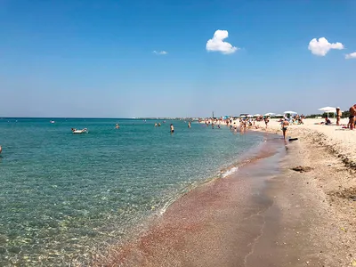 Пляж в Штормовом в Крыму – фото, описание, особенности, как добраться, отдых  в 2023-2024 году - Азовский