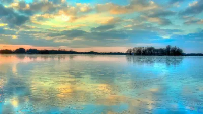 Отражение в воде, берег, звёздное …» — создано в Шедевруме