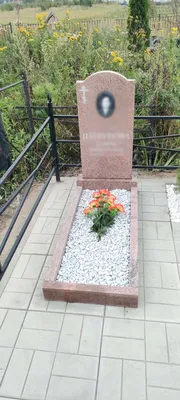 Комплексный памятник, Памятник с крышей и надгробием, Николаев