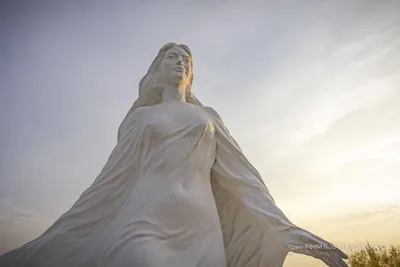 Памятник «Красавица Лена» | Туризм в Якутии