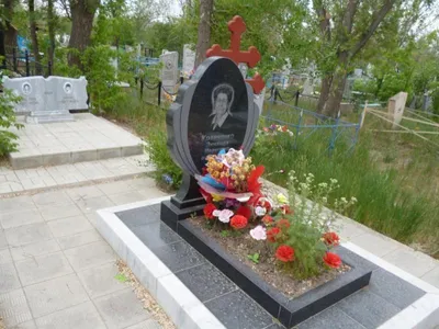 Заказать женский памятник на могилу в Челябинске