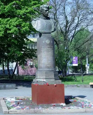 Памятники из гранита \"Янис\" Купянск
