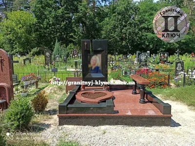 Памятники на могилу из Лезниковского гранита - фото и цены на красный камень  в каталоге