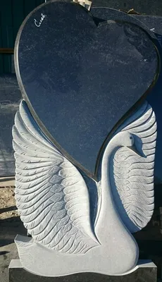 Памятники с лебедем, «Лебедь с сердцем» из гранита в Коростышеве, Житомир |  Памятники, Тумстоун, Памятник