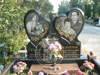 Красивый памятник Сердце с розами, крестом, голубем на могилу купить в  Москве