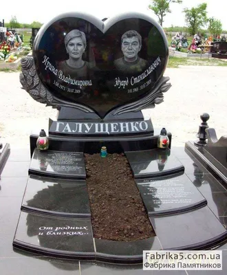 Памятник в форме сердца из гранатового амфиболита 80*90*7 см Цена 60000 руб  купить в Москве
