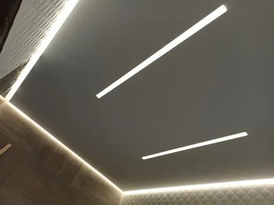 Парящий потолок со световыми линиями и теневым профилем EURO KRAAB
