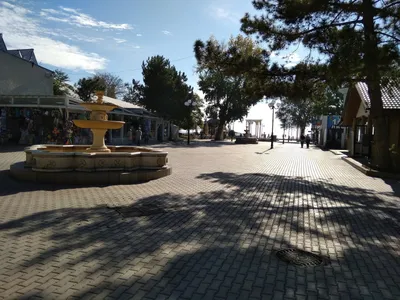 Отзыв о Прогулочная пешеходная улица Фрунзе (Крым, Евпатория) | Хорошее  место для прогулок с детьми