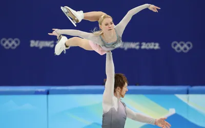 Россияне завоевали серебро и бронзу Олимпиады в парном катании :: Олимпиада  2022 :: РБК Спорт