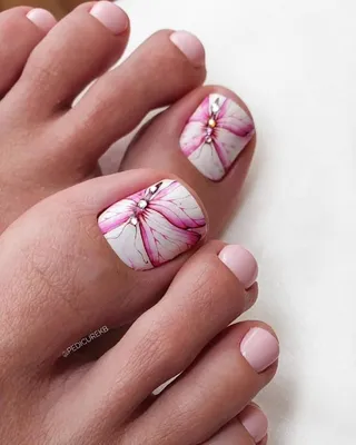 МАНИКЮР | ПЕДИКЮР 💅🏻 ЯРОСЛАВЛЬ on Instagram: “🌸 ДАЧНЫЙ МАНИКЮР 💅🏻 ⠀ Да  да, именно так я и назову пост. А маникюр с бабочками отлич… | Педикюр,  Маникюр, Бабочки