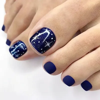 педикюр дизайн, абстракция, летний педикюр, белые ногти | Turquoise  pedicure, Pedicure nail art, Gel toes