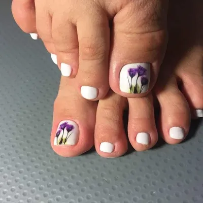 Шикарный педикюрчик с объемными цветами от @gallechka_ch г.Санкт-Петербург  #маникюр #дизайнногтей #маникю… | Toe nail designs, Toe nails, Pedicure  designs toenails