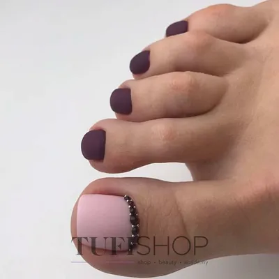 Педикюр, светоотражающий гель лак, чёрный гель лак, чёрный педикююр | Feet  nail design, Feet nails, Nail designs