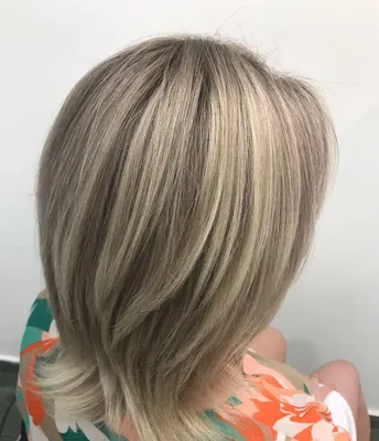 Мелирование на русые волосы: 100 фото модных трендов 2019, техники |  Осветленные светлые волосы, Окрашивание в блонд, Прически для волос блонд