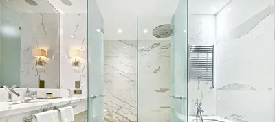 Раздвижные стеклянные перегородки для ванной