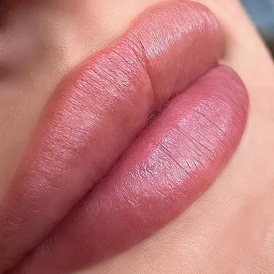 Перманентный макияж губ в Варшаве: 3d, акварельная техника скидки