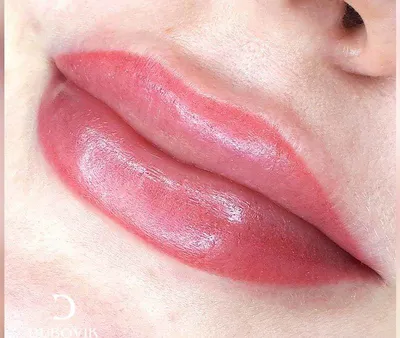 💖 Больно ли делать перманентный макияж губ: последствия и  противопоказания, как уменьшить болевые ощущения