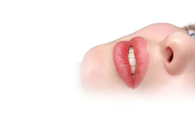 Перманентный макияж губ после процедуры 👄 ☝🏻При заживление оттенок  светлее и более натуральный Коррекция через 1-2 месяца после… | Instagram