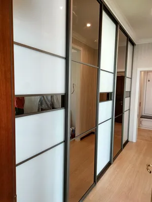 Встроенный шкаф купе в гостиную / стекло Lacobel с бронзовым зеркалом  (ID#745340387), цена: 20000 ₴, купить на Prom.ua
